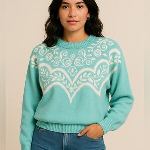 Jaclyn Smith Mint Green and White Crew Neck Sweater